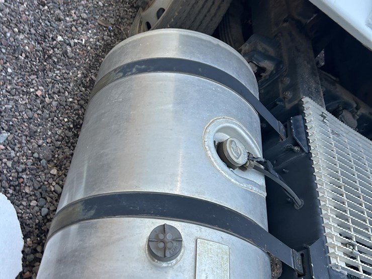 1989-volvo-fe6-image-6