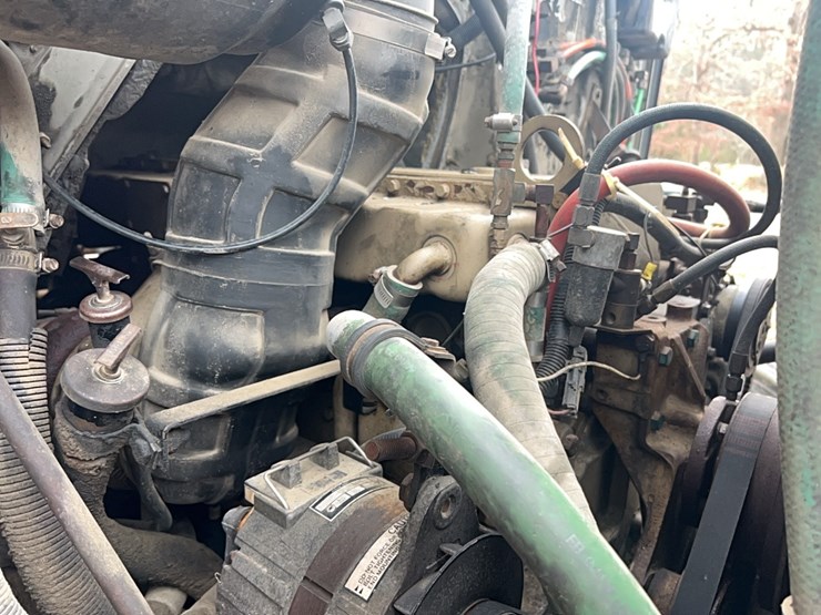 1989--intl-tractor-trailer,-477,369-miles,-diesel-l10-cummings-engine,-title-in-hand;-located-at-7241-roxbury-rd,-charles-city,-va,-please-call-804.837.9940-or-804.651.4404-with-questions-image-33