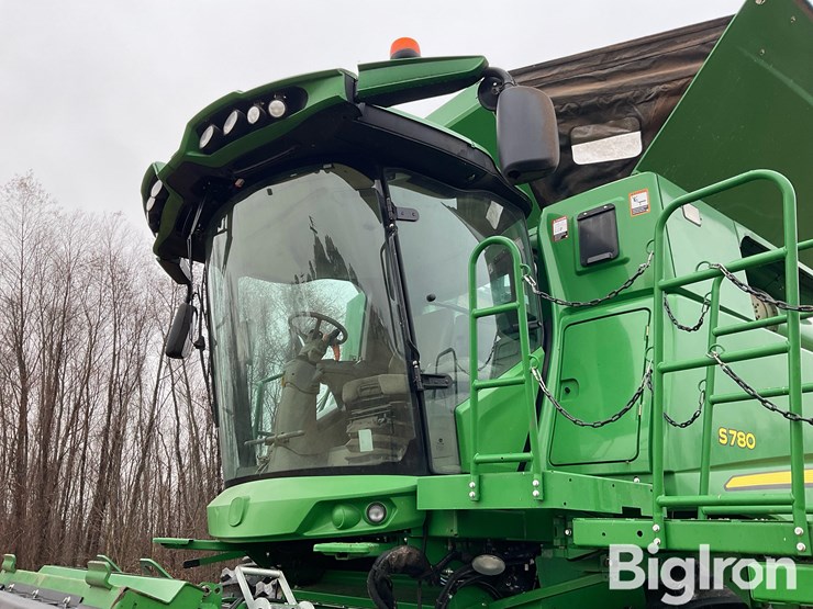 2019-john-deere-s780-image-13