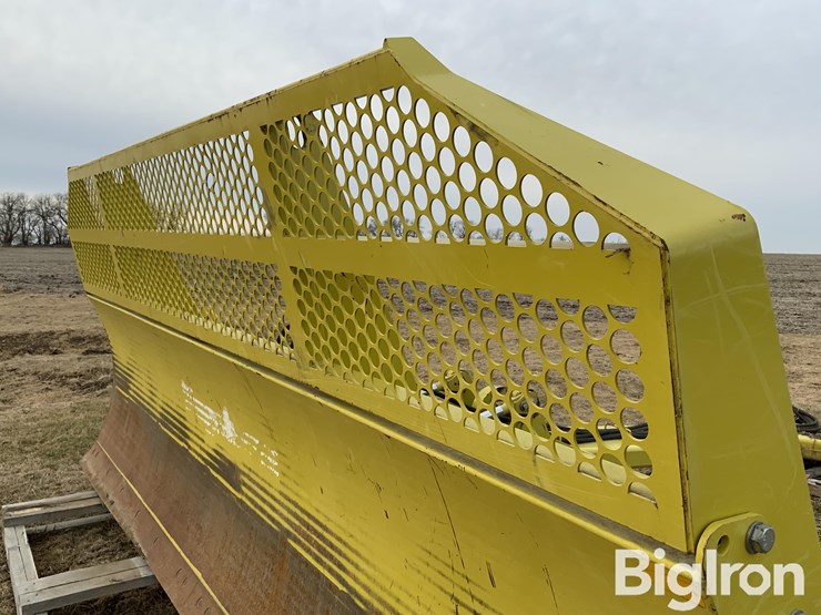 john-deere-8320r-image-17