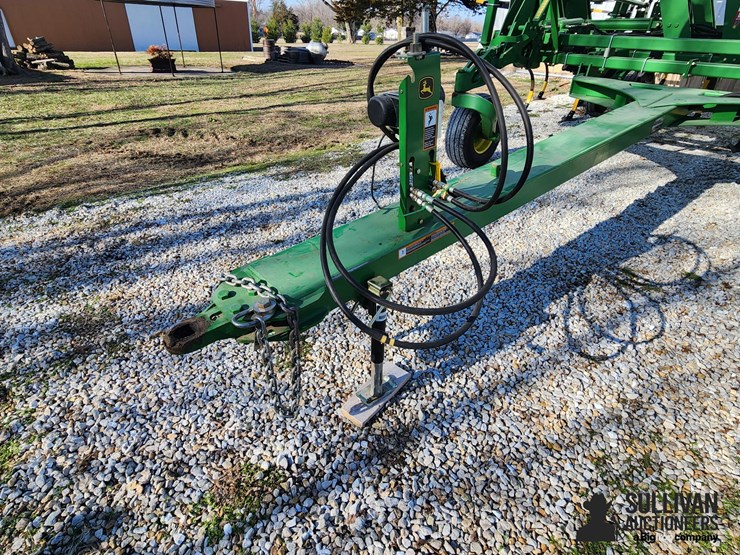 2010-john-deere-2210-image-9