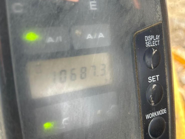 2002-deere-230c-lc-image-13