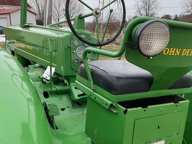 john-deere-70-image-9