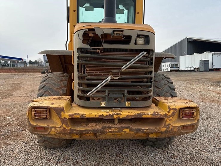 2011-volvo-l60f-image-4