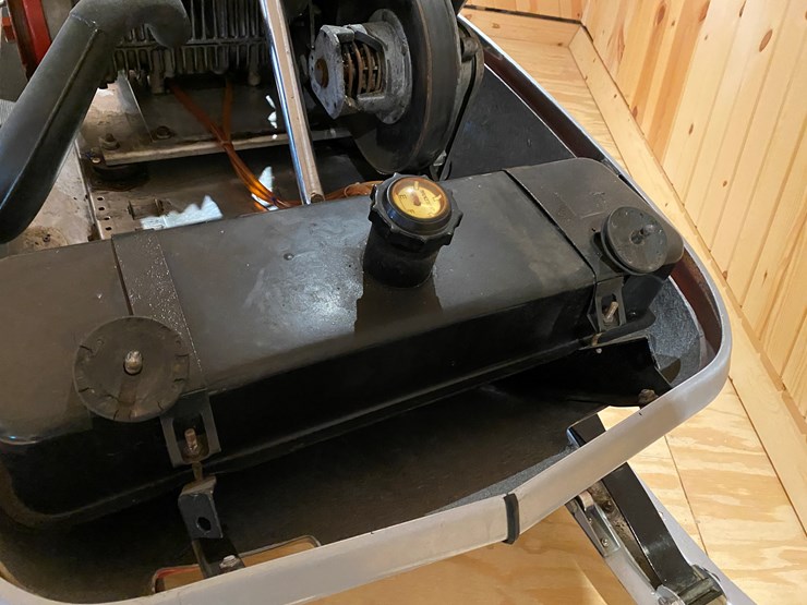 #3793-•-1970-rupp-440-magnum-snowmobile-image-25