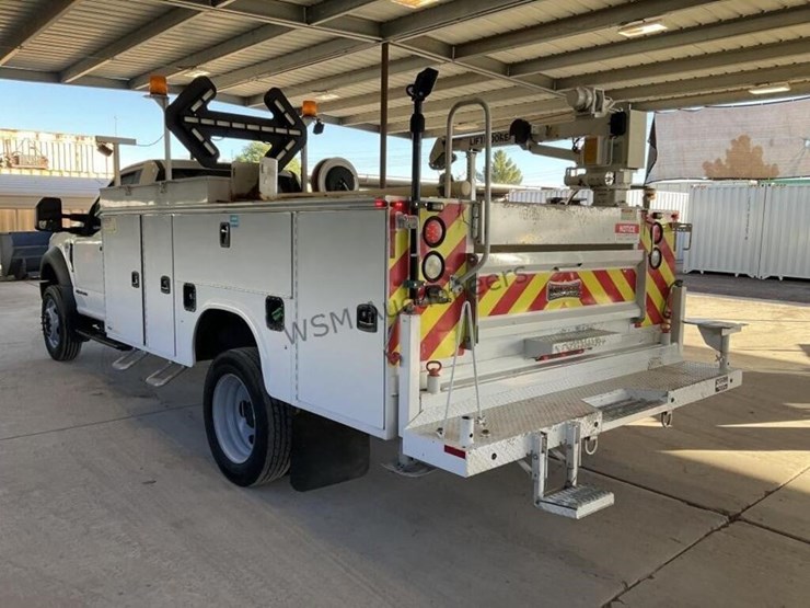 2017-ford-f550-image-5