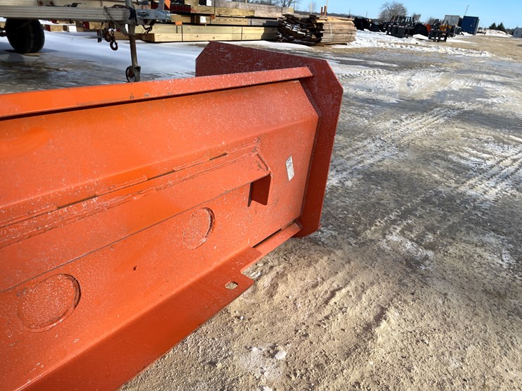 #2032-•-new-kc-mini-48"-snow-pusher-image-13