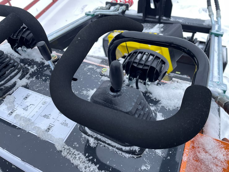 #305-•-new-landhonor-mini-skid-steer-loader-image-17