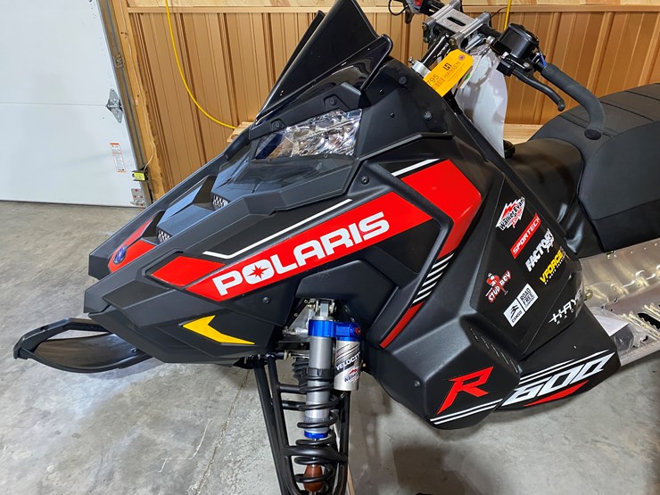 #3795-•-2022-polaris-600r-snowmobile-image-11