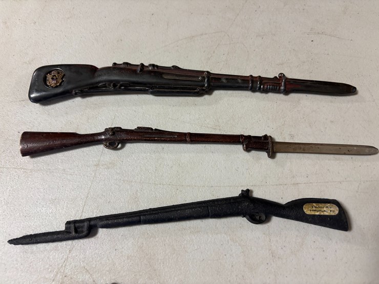 #3000-•-(3)-replica-metal-bayonet-guns-image-2