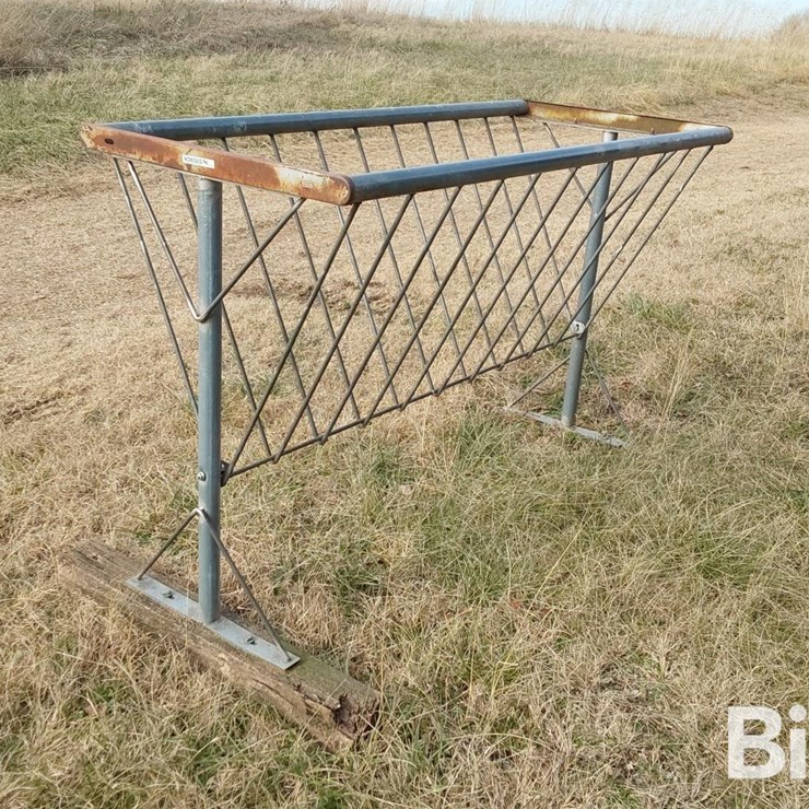 Calf / Sheep Hay Feeder