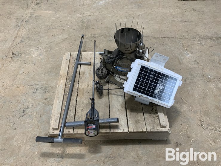 davis-vantage-pro-2-weather-station-&-soil-tools-image-6