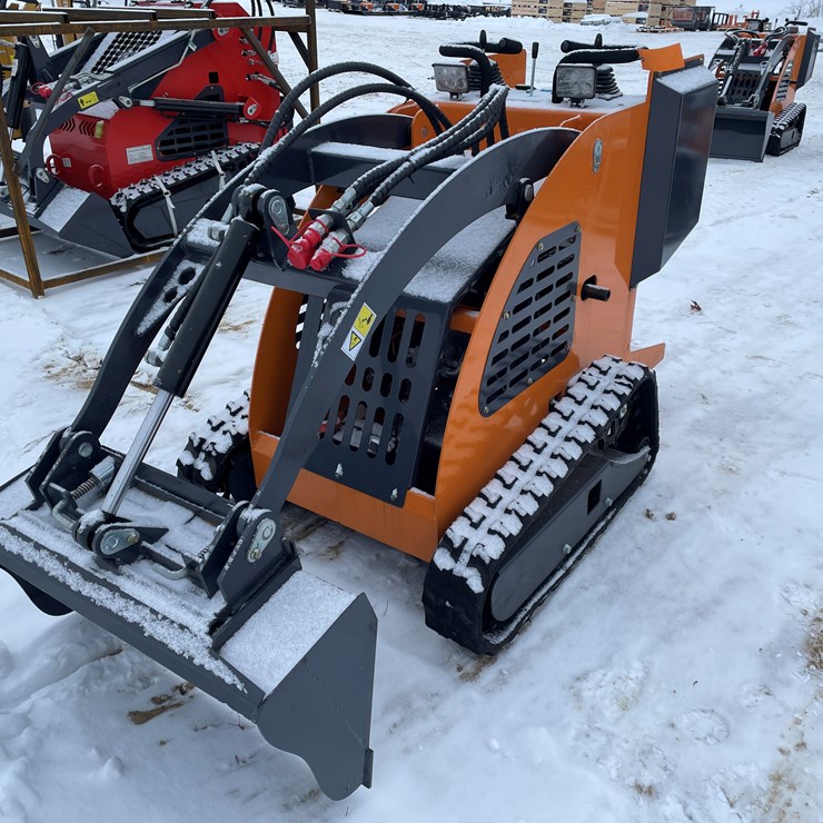 #309 • New Land Hero Mini Skid Steer Loader