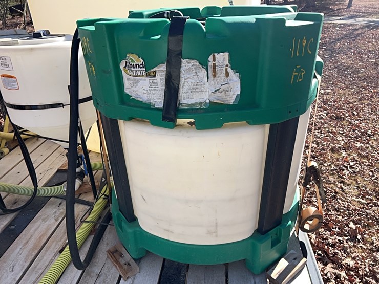150-gallon-chemical-poly-tank-with-pump;-located-at-7241-roxbury-rd,-charles-city,-va,-please-call-804.837.9940-or-804.651.4404-with-questions-image-4