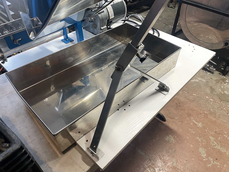 #6186-•-maple-candy-machine-image-10