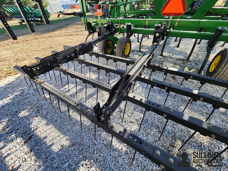 2010-john-deere-2210-image-16