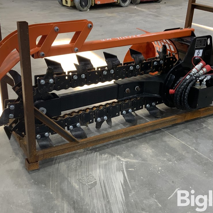 2025 GIYI GY-X39F Mini Skid Steer Loader Trencher