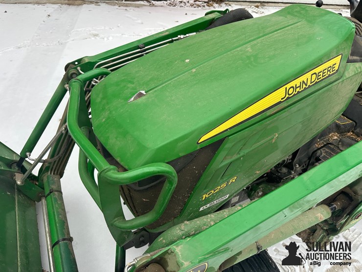 2016-john-deere-1025r-image-13