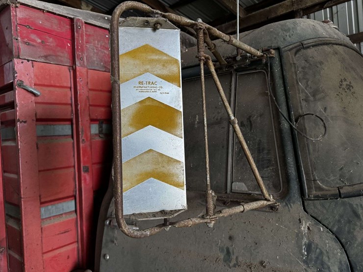 1964-international-loadstar-image-23