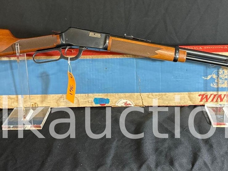 winchester-9422-xtr-.22lr-rifle-(sn#-f593554)-(box)-image-1