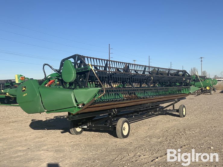 2021-john-deere-735d-image-3