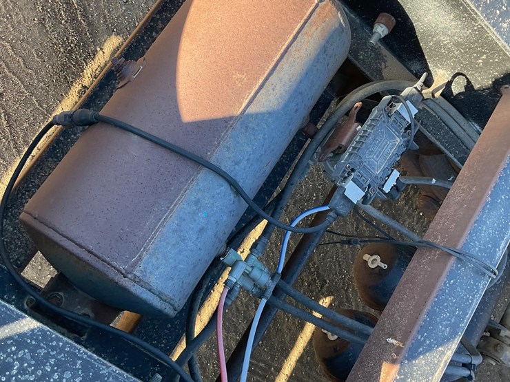 2002-neville-sprayer-trailer-image-15