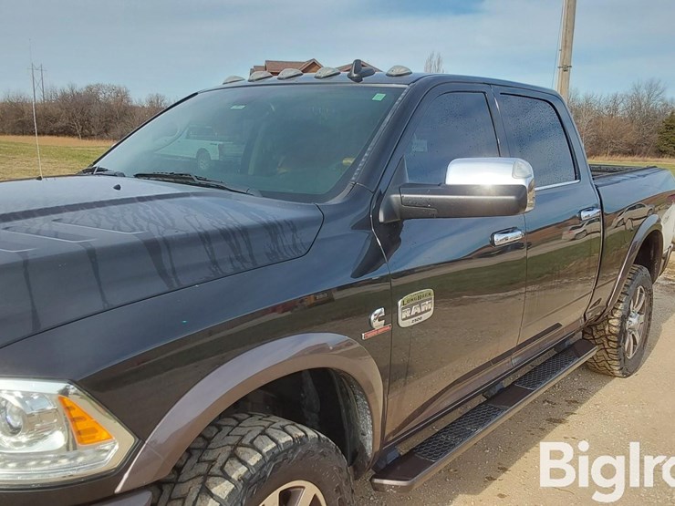 2018-dodge-2500-image-9