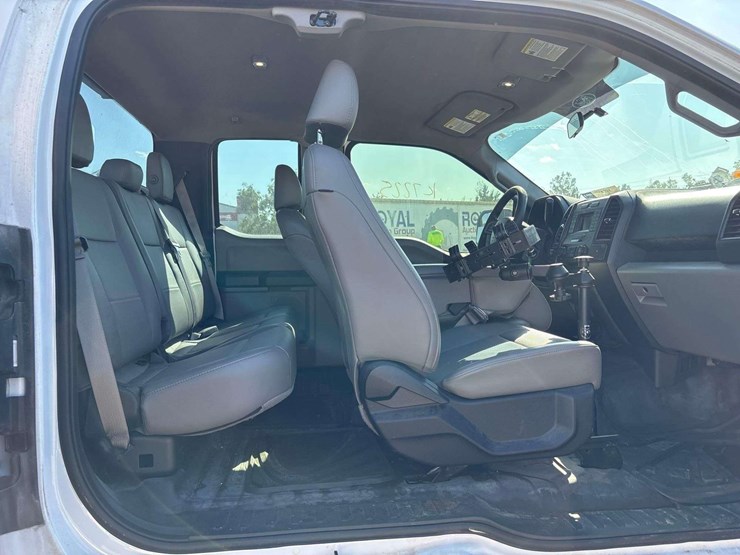 2017-ford-f150-image-23