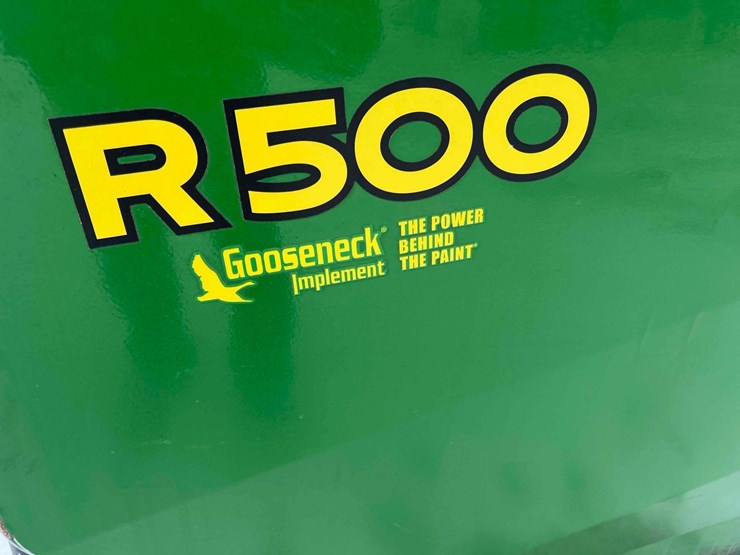 2024-john-deere-w235r-image-12