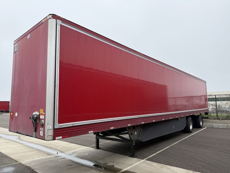 2016-utility-van-image-1