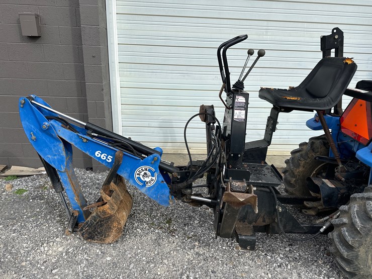 new-holland-tc24da-image-2