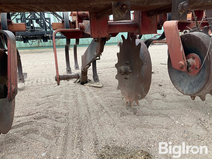 8-row-strip-tiller/cultivator-image-19