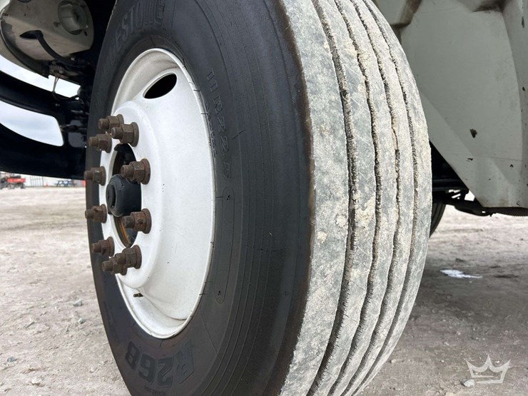 2019-international-durastar-4300-image-46