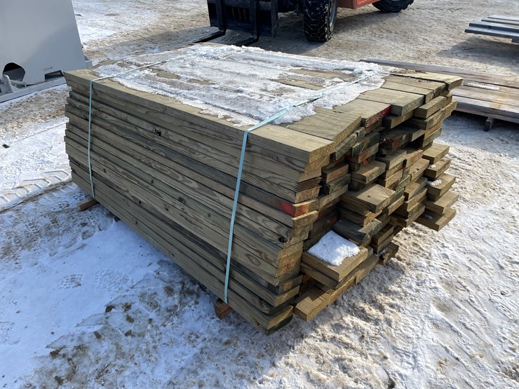 #3809-•-bundle-of-green-treated-lumber-image-5