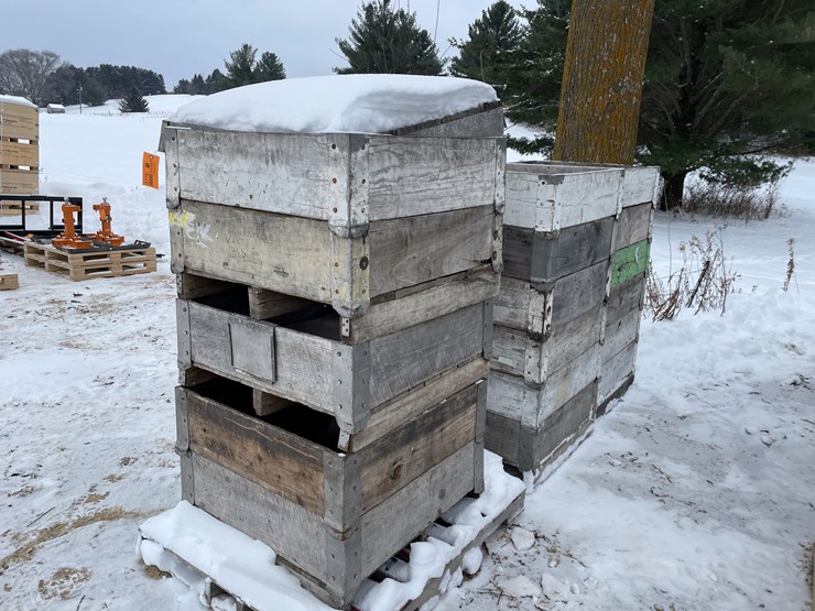 #3776-•-wood-shipping-crate/pallets-image-1