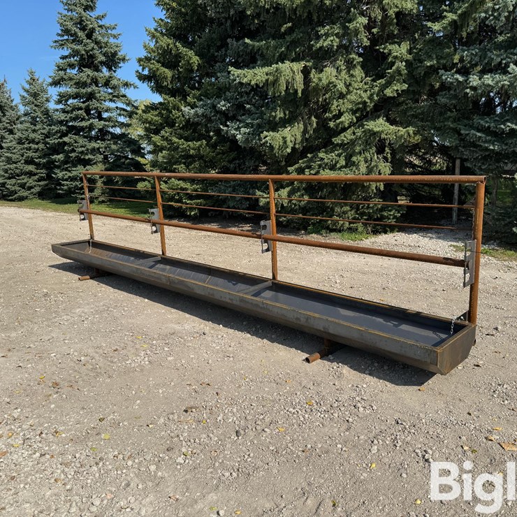 24' Fence Line Feed Bunk