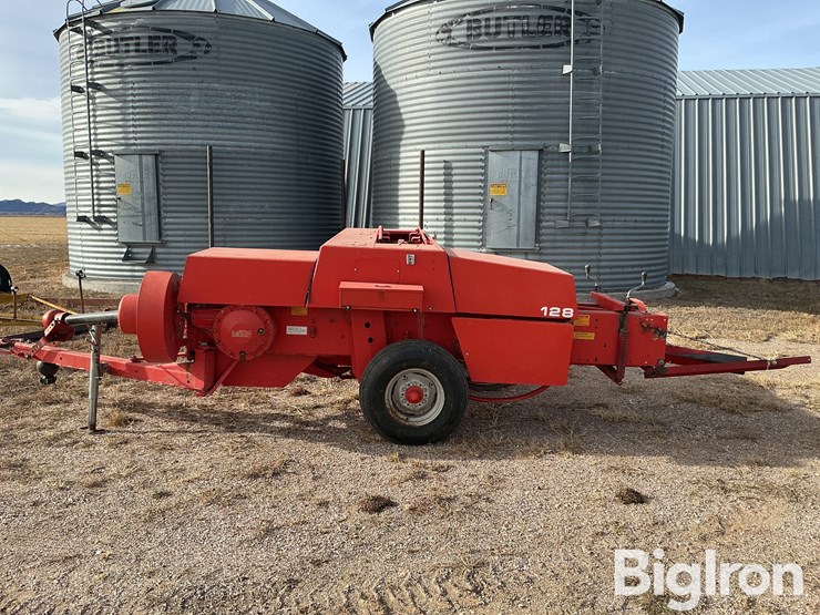 massey-ferguson-128-image-8