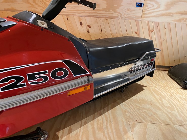#3794-•-1977-rupp-nitro-250-snowmobile-image-8