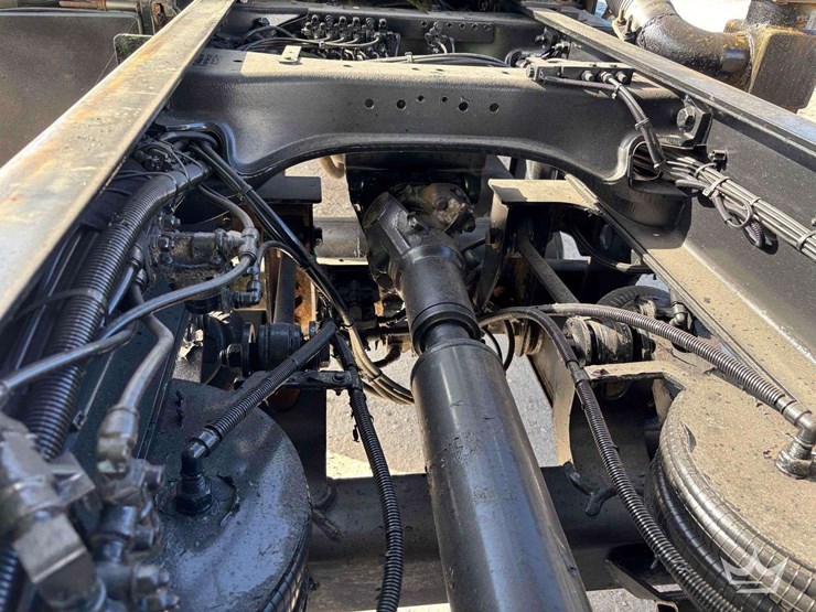 2019-kenworth-t880-image-44