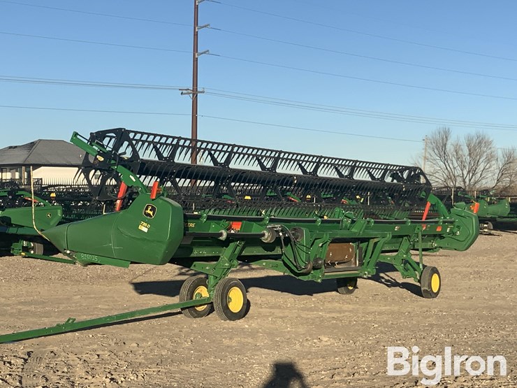 2021-john-deere-735d-image-1