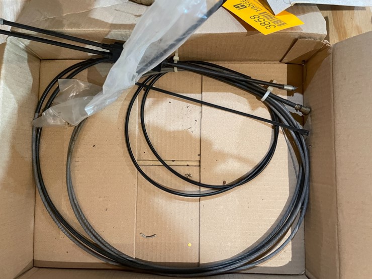 #3858-•-box-of-new-throttle,-brake-and-choke-cables-image-5