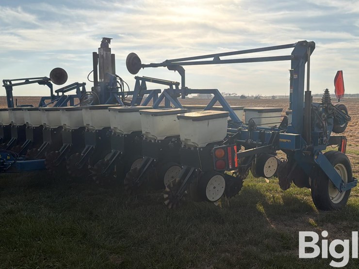 kinze-3600-image-9