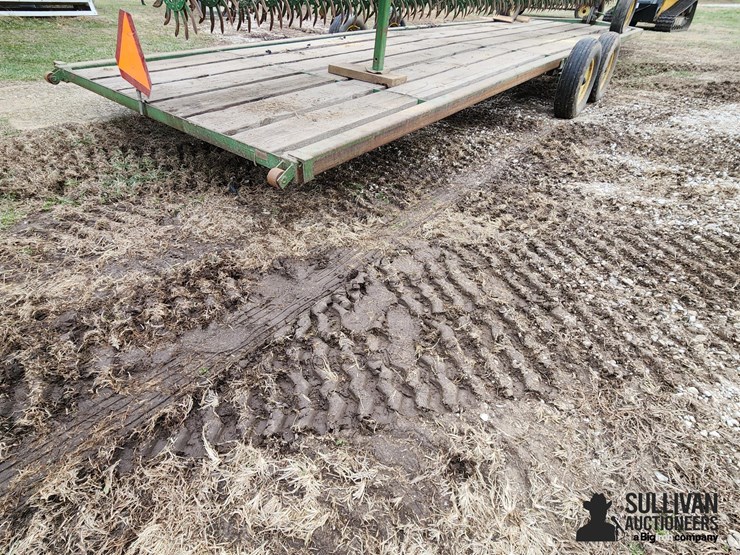 john-deere-donahue-t/a-implement-trailer-image-5