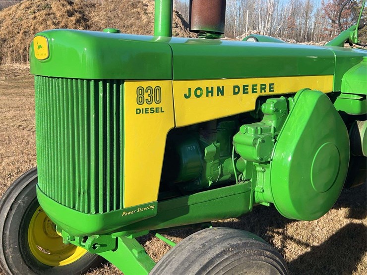 john-deere-830-image-17