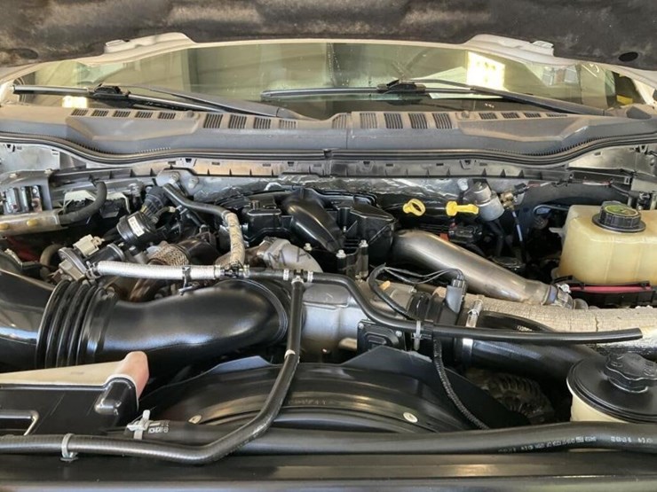 2017-ford-f550-image-14