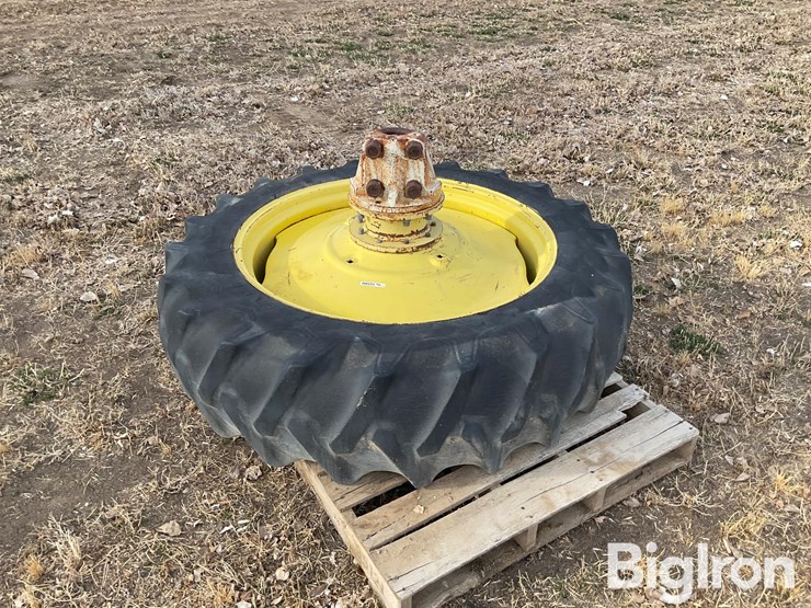 firestone-15.5-38-tire-&-john-deere-rim-image-3