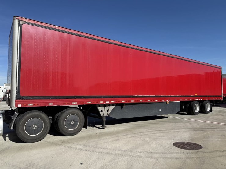 2016-utility-van-image-1