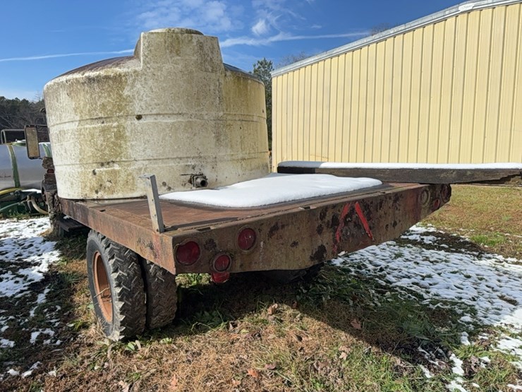1947-studebaker,-6-wheel-grain,-cattle-sides,-not-running;-located-at-7241-roxbury-rd,-charles-city,-va,-please-call-804.837.9940-or-804.651.4404-with-questions-image-11