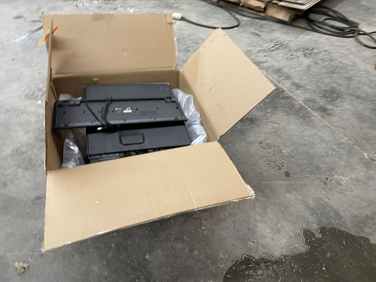 #5853-•-hp-desktop-computer-image-5