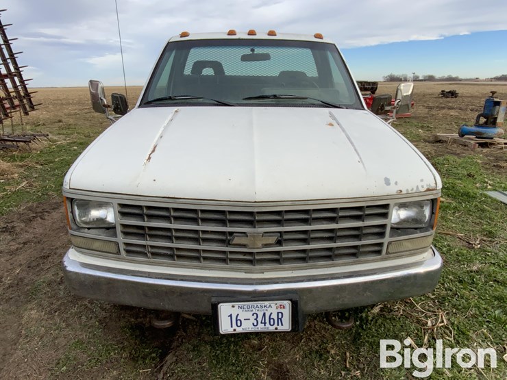1992-chevrolet-3500-image-2